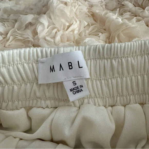 NEW 2pc Set “Roses” - Picture 6 of 11